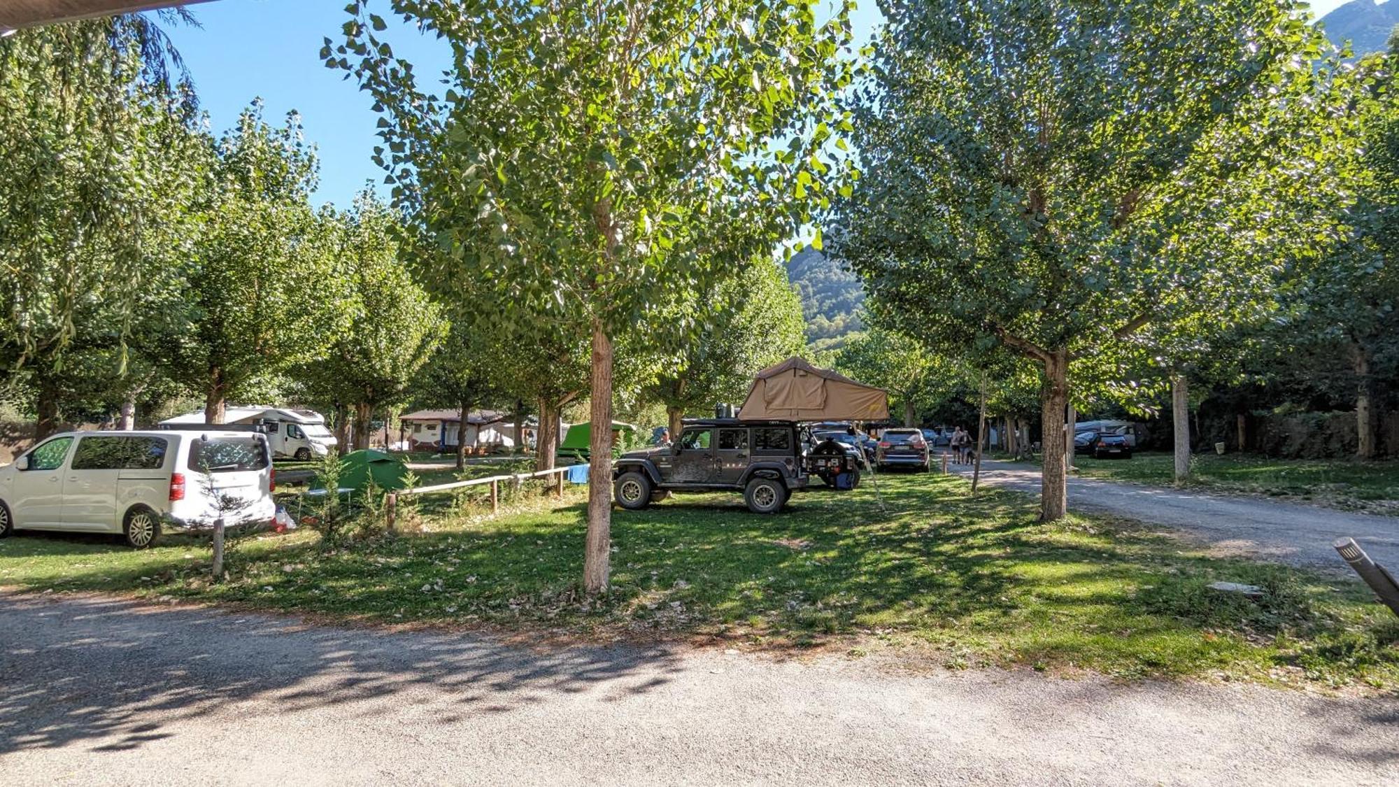 Camping Llavorsí エクステリア 写真